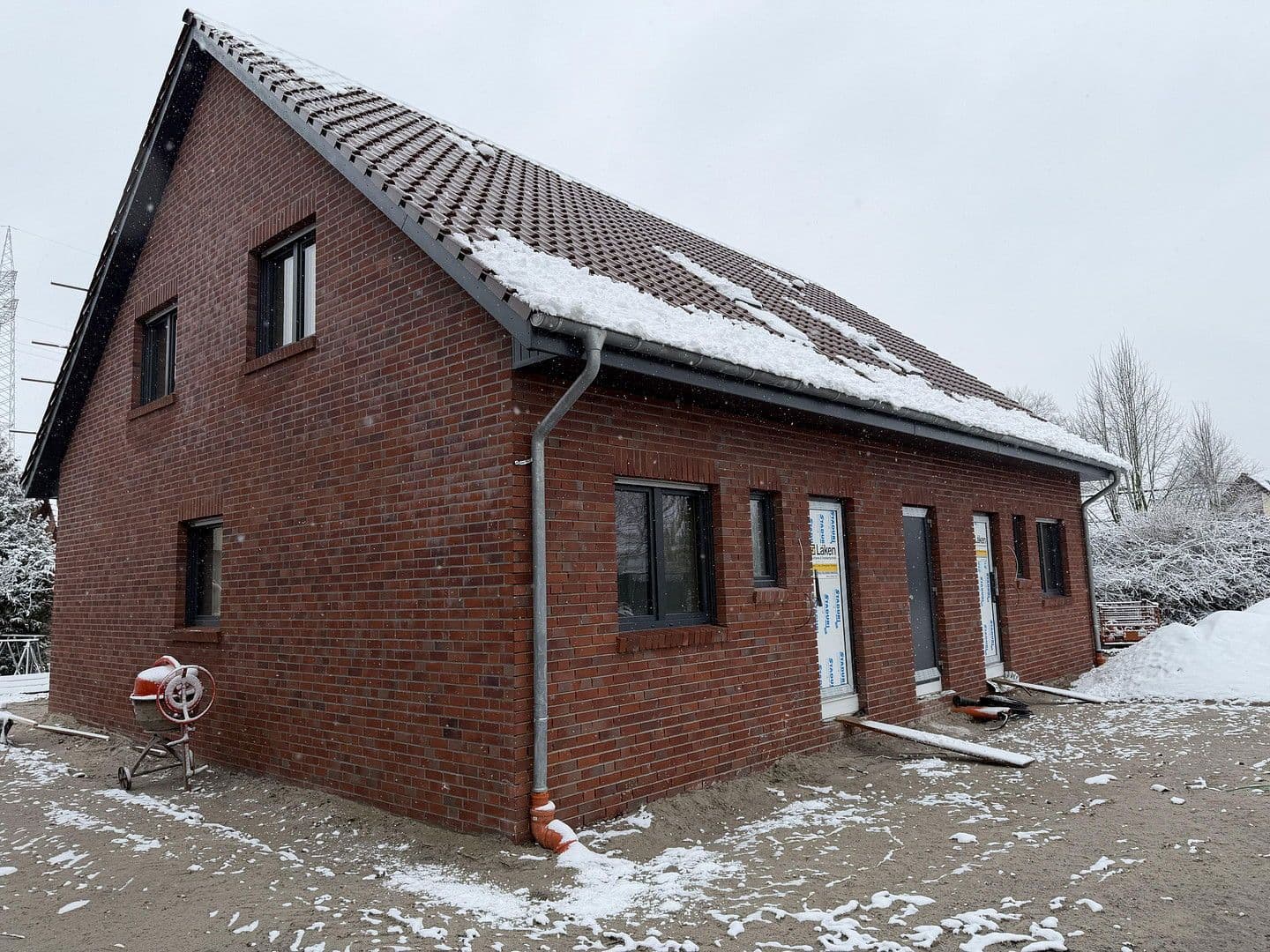 Prenájom domu 110 m², pozemek 250 m², Ostrhauderfehn, Dolné Sasko Prenájom domu 110 m², pozemek 250 m², Ostrhauderfehn, Dolné Sasko