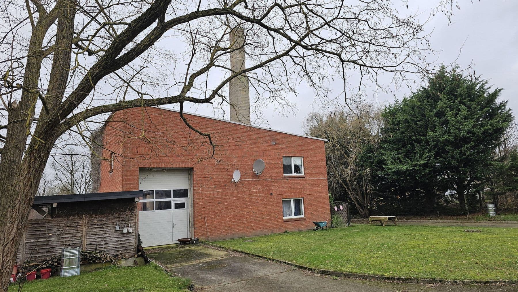 Predaj domu 245 m², pozemek 2.300 m², Greven, Meklenbursko-Predpomoransko Predaj domu 245 m², pozemek 2.300 m², Greven, Meklenbursko-Predpomoransko