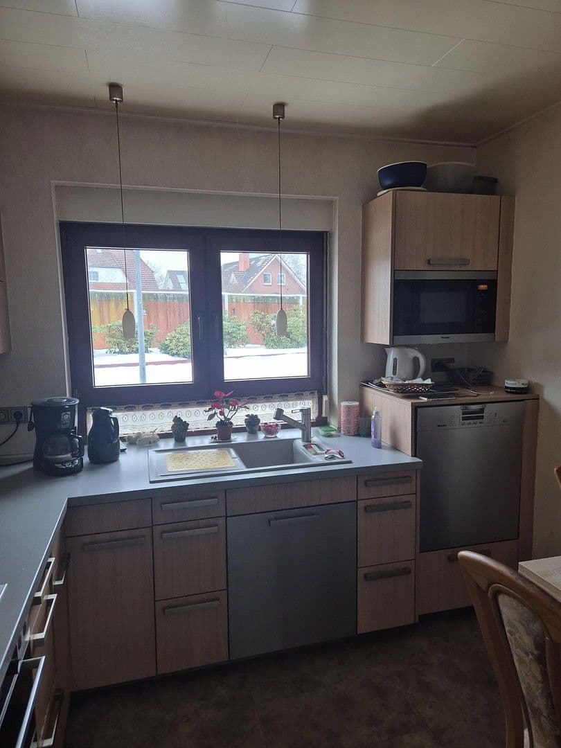 Predaj domu 131 m², pozemek 230 m², Stade, Dolné Sasko Predaj domu 131 m², pozemek 230 m², Stade, Dolné Sasko