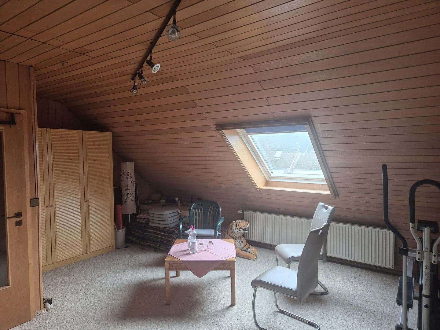 Predaj domu 131 m², pozemek 230 m², Stade, Dolné Sasko Predaj domu 131 m², pozemek 230 m², Stade, Dolné Sasko