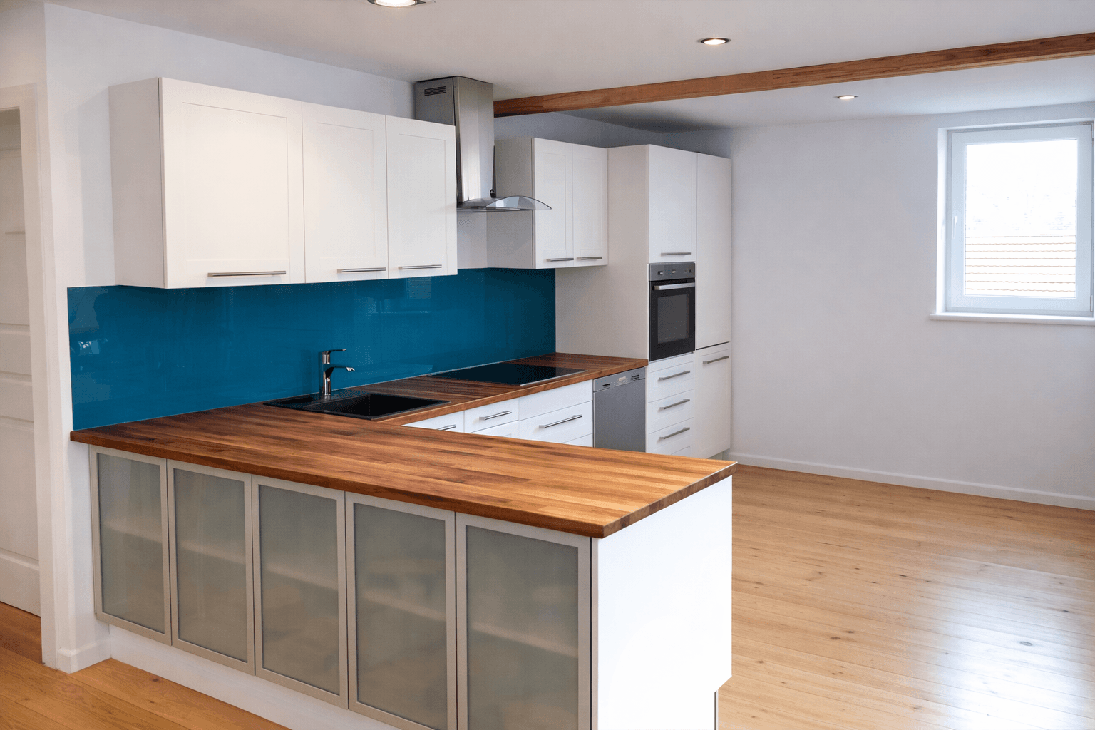 Predaj bytu 4-izbový 150 m², Berlin, Berlín Predaj bytu 4-izbový 150 m², Berlin, Berlín