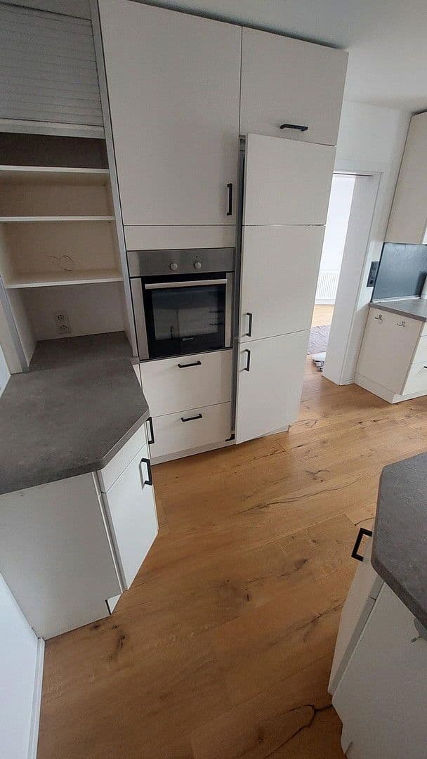 Prenájom domu 155 m², pozemek 737 m², Kirchdorf an der Iller, Bádensko-Wurttembersko Prenájom domu 155 m², pozemek 737 m², Kirchdorf an der Iller, Bádensko-Wurttembersko