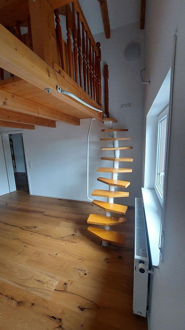 Prenájom domu 155 m², pozemek 737 m², Kirchdorf an der Iller, Bádensko-Wurttembersko Prenájom domu 155 m², pozemek 737 m², Kirchdorf an der Iller, Bádensko-Wurttembersko