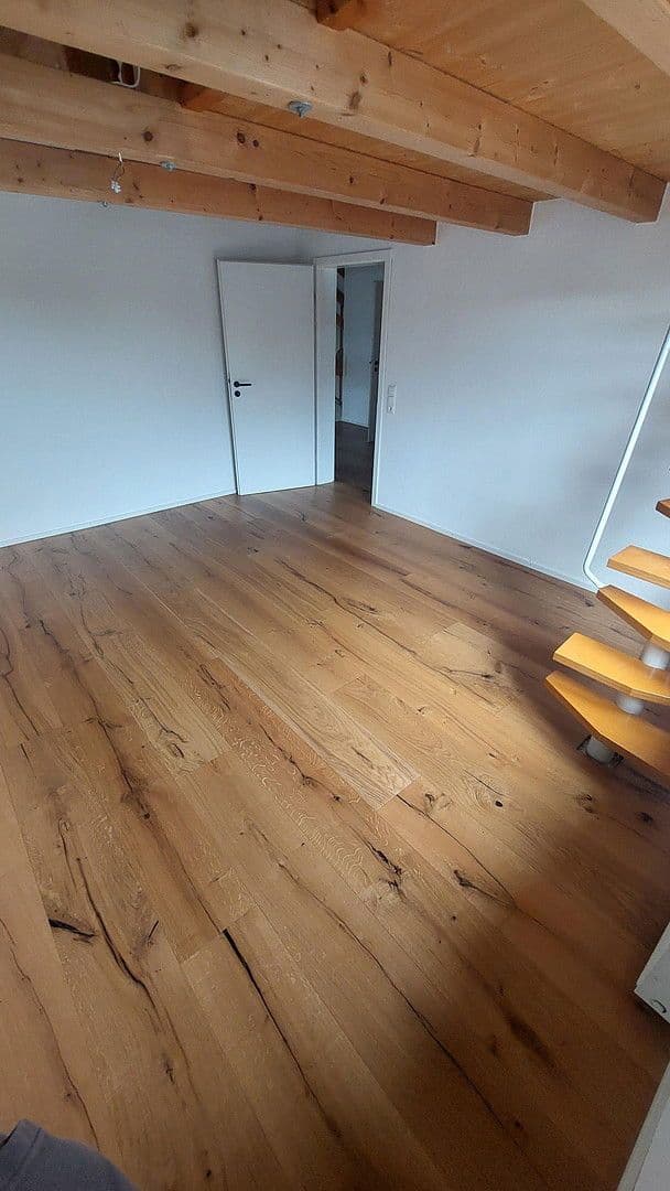 Prenájom domu 155 m², pozemek 737 m², Kirchdorf an der Iller, Bádensko-Wurttembersko Prenájom domu 155 m², pozemek 737 m², Kirchdorf an der Iller, Bádensko-Wurttembersko