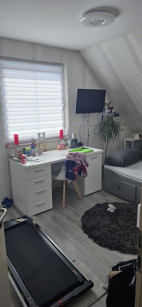 Predaj domu 130 m², pozemek 689 m², Bergen, Dolné Sasko Predaj domu 130 m², pozemek 689 m², Bergen, Dolné Sasko