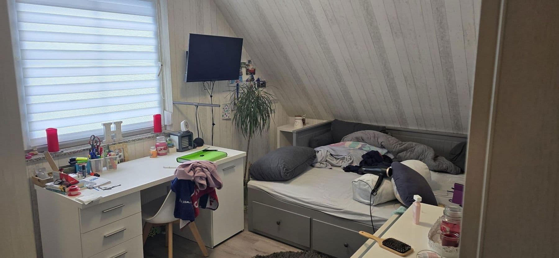 Predaj domu 130 m², pozemek 689 m², Bergen, Dolné Sasko Predaj domu 130 m², pozemek 689 m², Bergen, Dolné Sasko