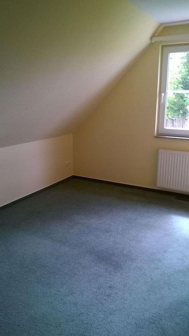 Predaj domu 130 m², pozemek 689 m², Bergen, Dolné Sasko Predaj domu 130 m², pozemek 689 m², Bergen, Dolné Sasko