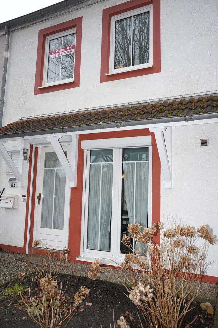 Predaj domu 115 m², pozemek 150 m², Friedrich-Engels-Straße, Bremen, Brémy Predaj domu 115 m², pozemek 150 m², Friedrich-Engels-Straße, Bremen, Brémy