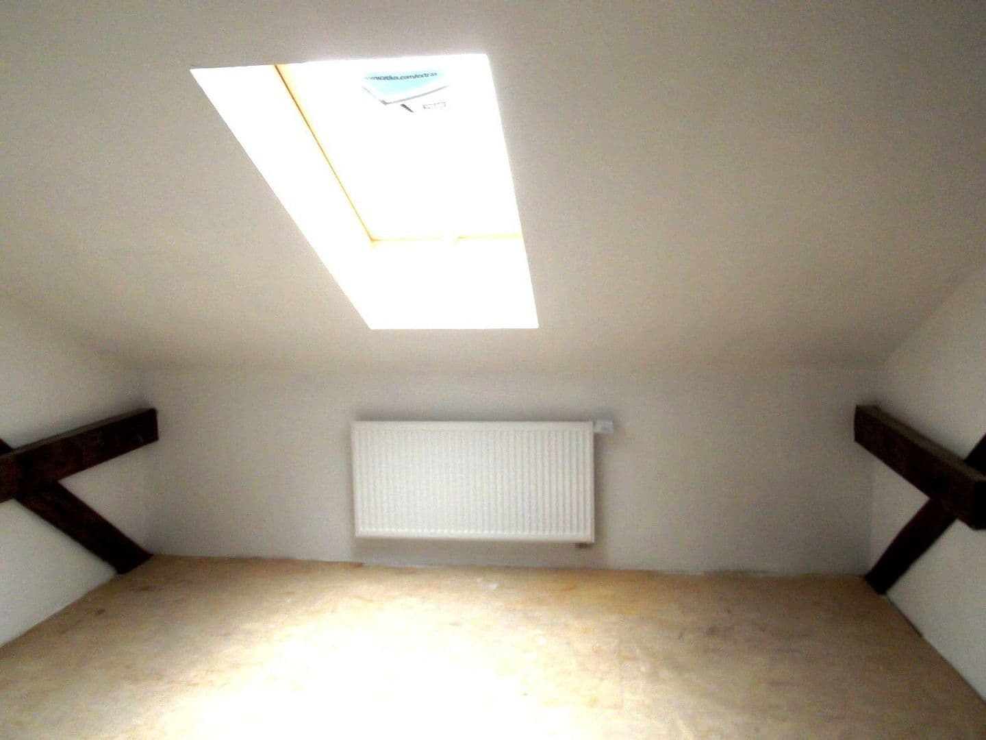 Prenájom bytu 4-izbový 69 m², Trierer Straße 33, Weimar, Durínsko Prenájom bytu 4-izbový 69 m², Trierer Straße 33, Weimar, Durínsko