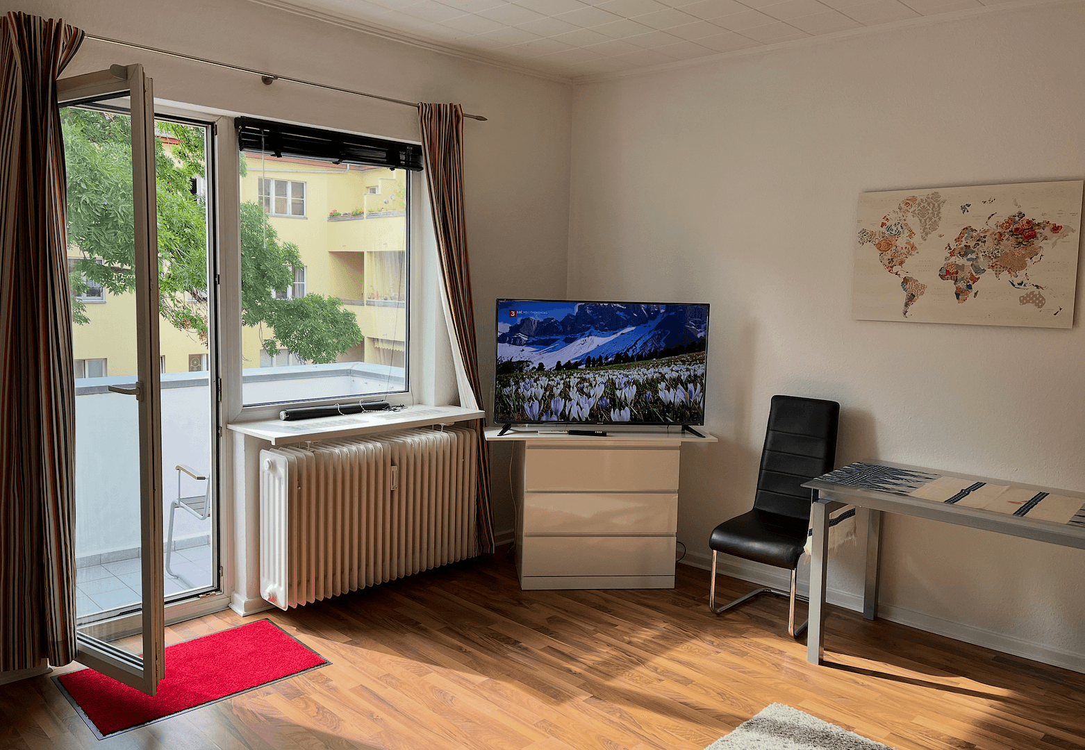 Prenájom bytu 1-izbový 43 m², Berlin, Berlín Prenájom bytu 1-izbový 43 m², Berlin, Berlín