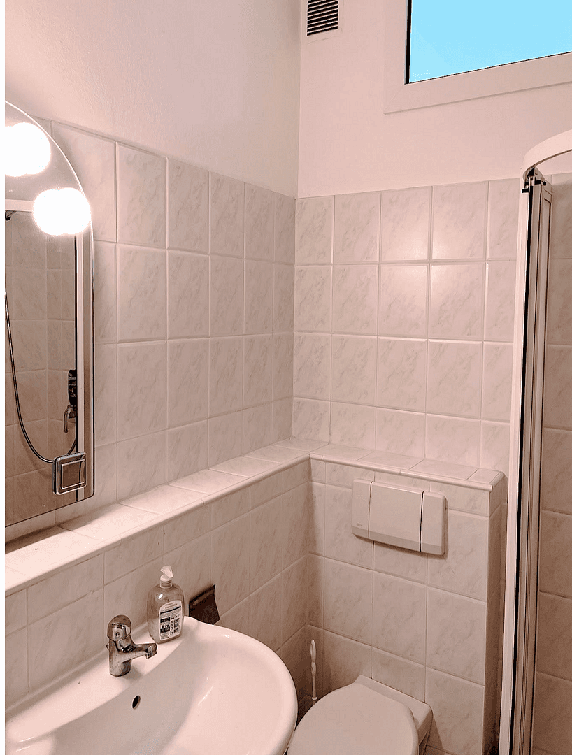 Prenájom bytu 1-izbový 43 m², Berlin, Berlín Prenájom bytu 1-izbový 43 m², Berlin, Berlín