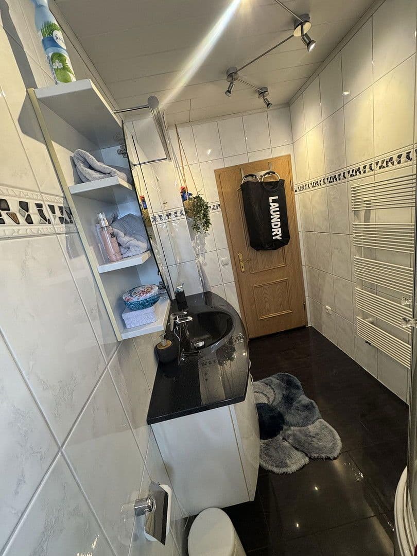 Predaj domu 131 m², pozemek 672 m², Neukirchen bei Sulzbach-Rosenberg, Bavorsko Predaj domu 131 m², pozemek 672 m², Neukirchen bei Sulzbach-Rosenberg, Bavorsko