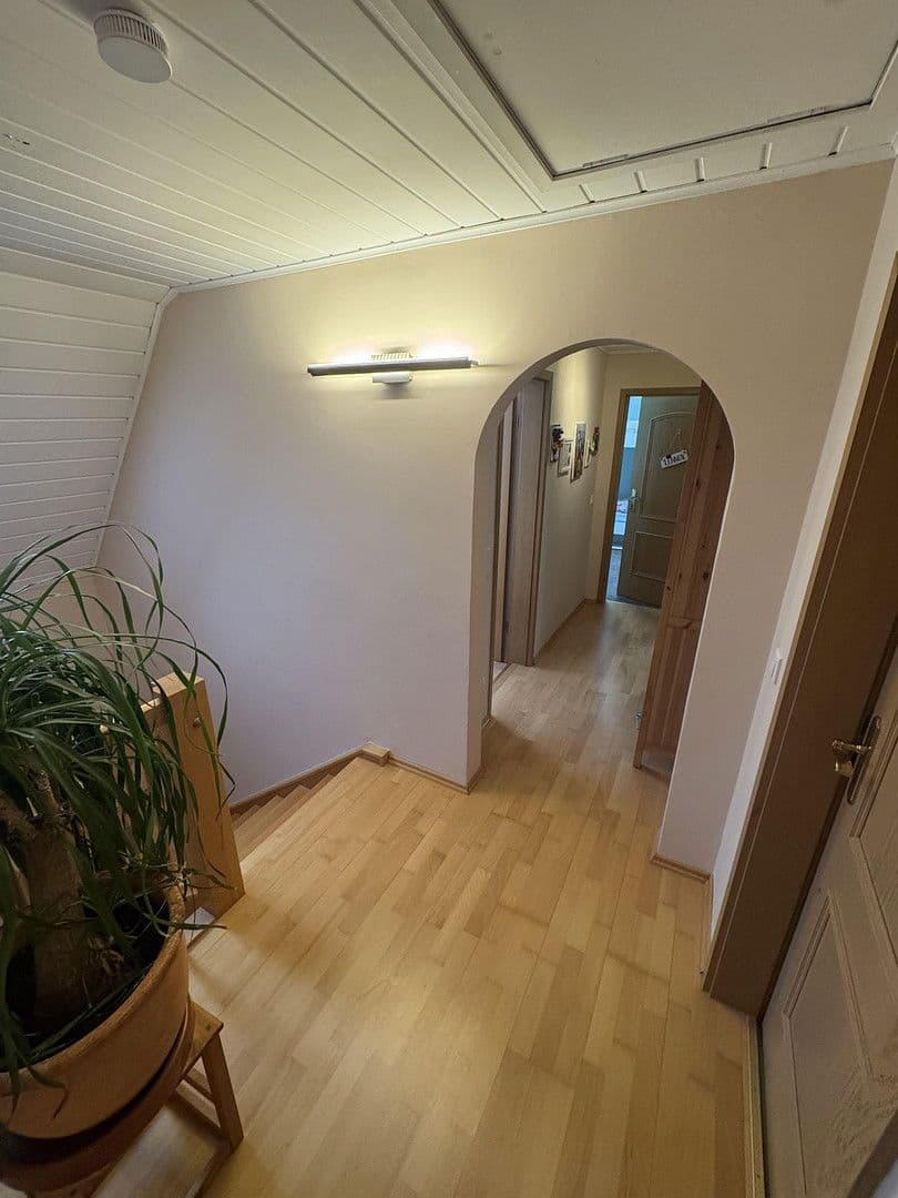 Predaj domu 131 m², pozemek 672 m², Neukirchen bei Sulzbach-Rosenberg, Bavorsko Predaj domu 131 m², pozemek 672 m², Neukirchen bei Sulzbach-Rosenberg, Bavorsko