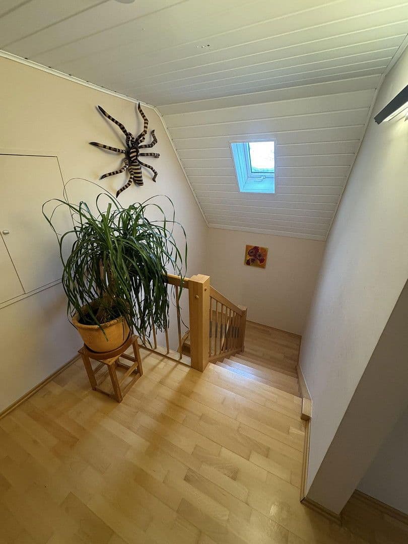 Predaj domu 131 m², pozemek 672 m², Neukirchen bei Sulzbach-Rosenberg, Bavorsko Predaj domu 131 m², pozemek 672 m², Neukirchen bei Sulzbach-Rosenberg, Bavorsko