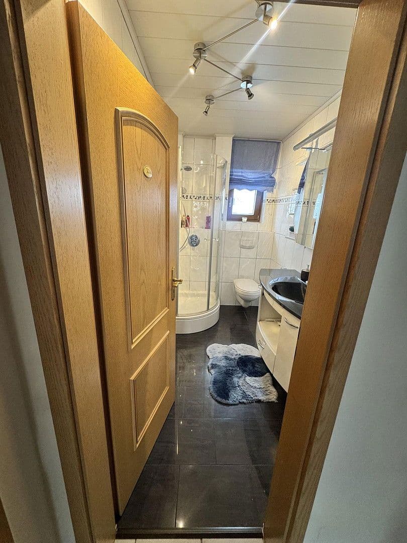 Predaj domu 131 m², pozemek 672 m², Neukirchen bei Sulzbach-Rosenberg, Bavorsko Predaj domu 131 m², pozemek 672 m², Neukirchen bei Sulzbach-Rosenberg, Bavorsko