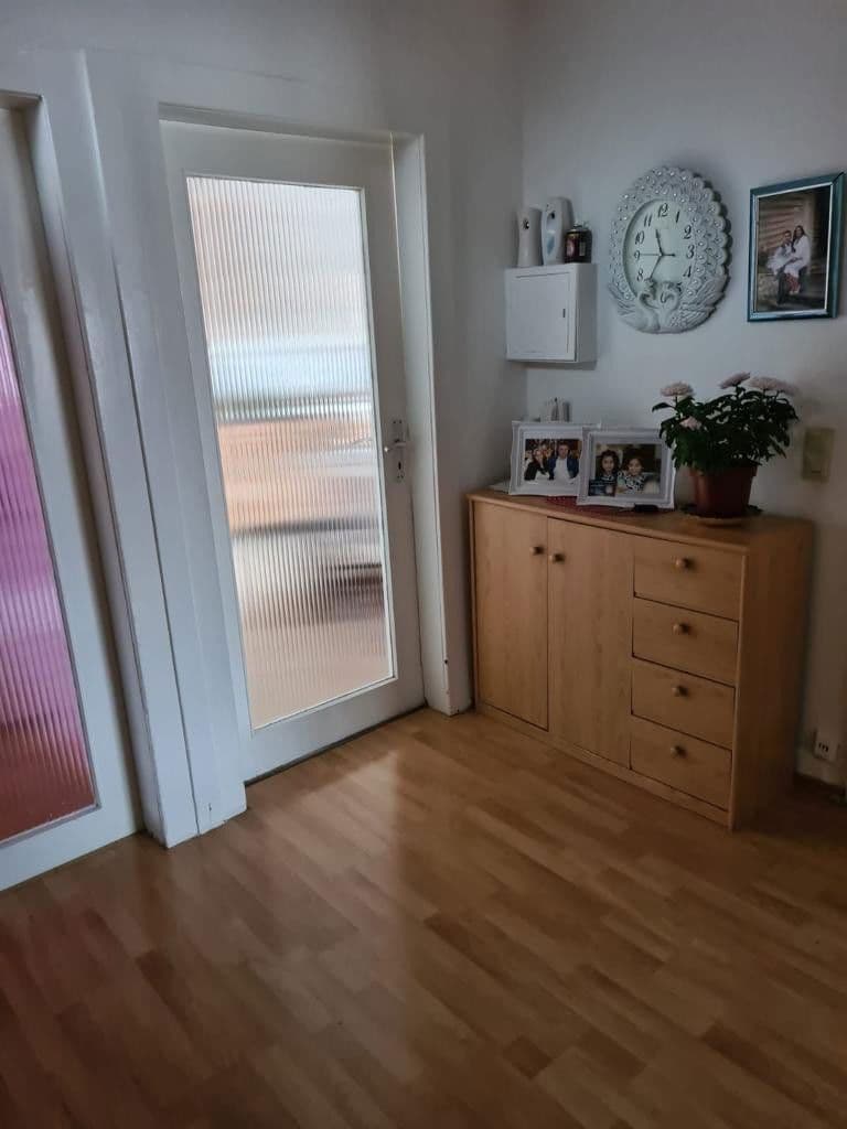 Prenájom bytu 3-izbový 89 m², Wurmbergerstraße 84, Pforzheim, Bádensko-Wurttembersko Prenájom bytu 3-izbový 89 m², Wurmbergerstraße 84, Pforzheim, Bádensko-Wurttembersko