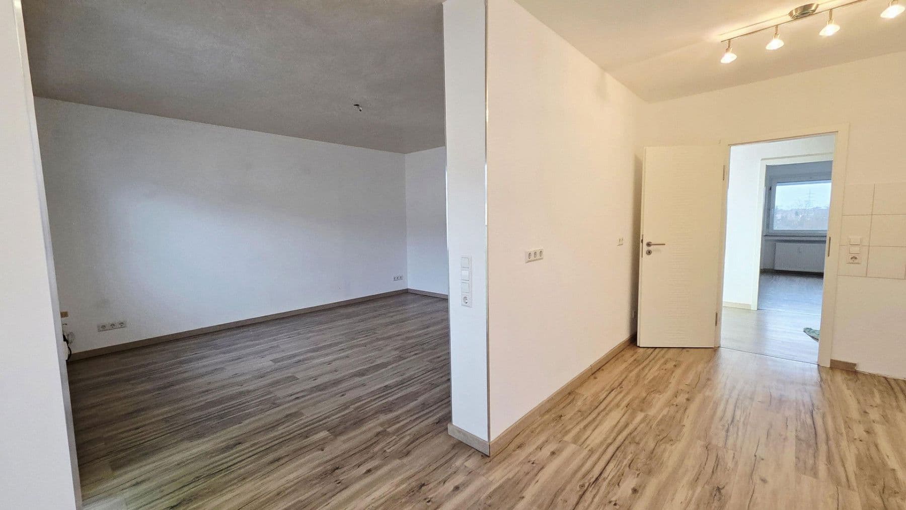 Predaj bytu 3-izbový 70 m², Frankenthal, Porýnie-Falcko Predaj bytu 3-izbový 70 m², Frankenthal, Porýnie-Falcko