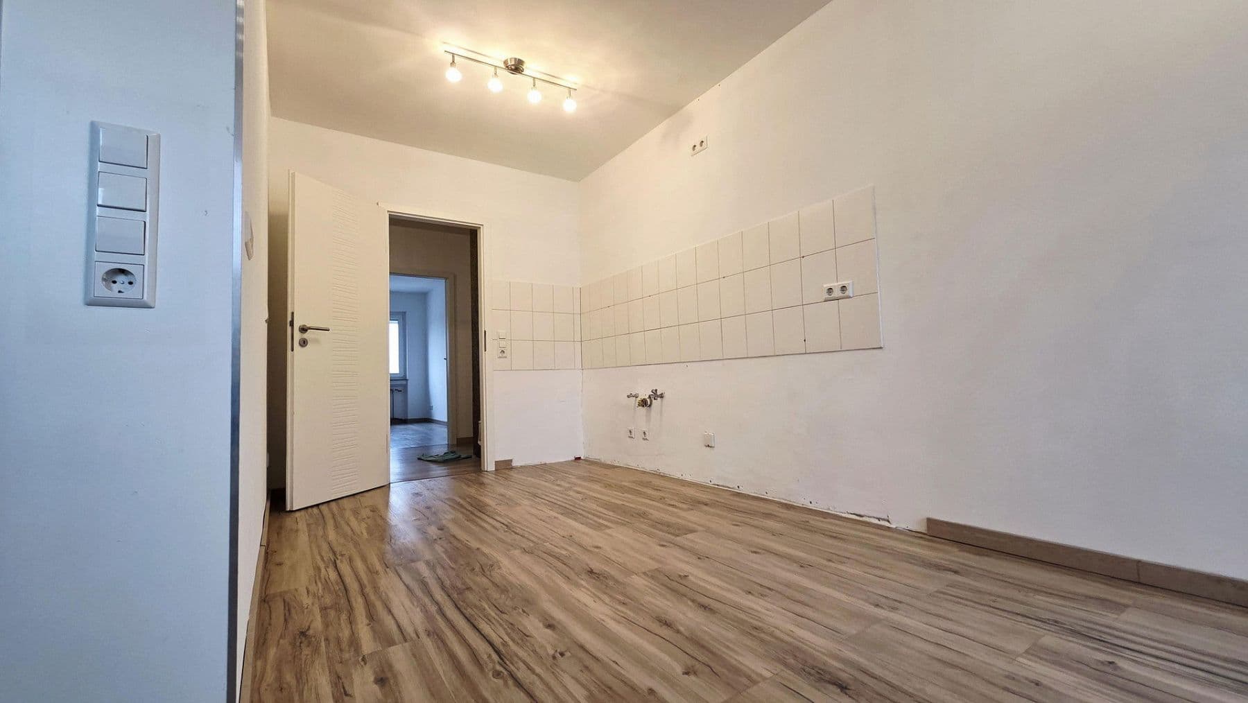 Predaj bytu 3-izbový 70 m², Frankenthal, Porýnie-Falcko Predaj bytu 3-izbový 70 m², Frankenthal, Porýnie-Falcko