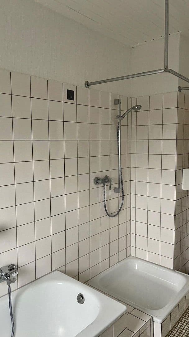 Prenájom bytu 3-izbový 77 m², Hubertusweg 3, Paderborn, Severné Porýnie - Westfálsko Prenájom bytu 3-izbový 77 m², Hubertusweg 3, Paderborn, Severné Porýnie - Westfálsko