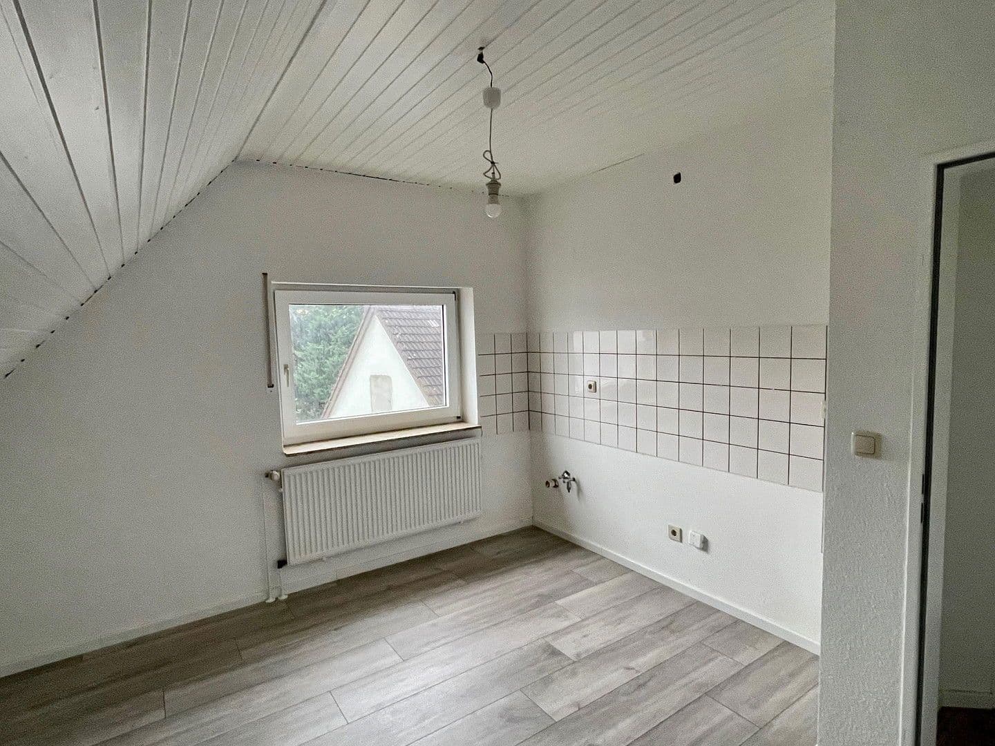 Prenájom bytu 3-izbový 77 m², Hubertusweg 3, Paderborn, Severné Porýnie - Westfálsko Prenájom bytu 3-izbový 77 m², Hubertusweg 3, Paderborn, Severné Porýnie - Westfálsko
