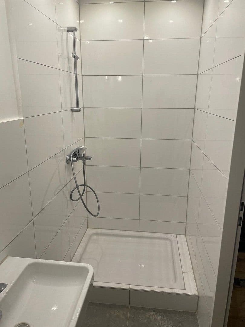 Predaj domu 184 m², pozemek 184 m², Schützenstraße 49a, Lübeck, Šlezvicko-Holštajnsko Predaj domu 184 m², pozemek 184 m², Schützenstraße 49a, Lübeck, Šlezvicko-Holštajnsko