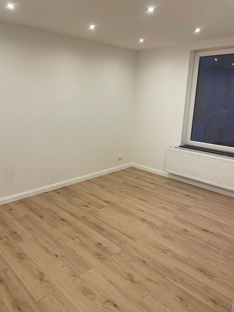 Predaj domu 184 m², pozemek 184 m², Schützenstraße 49a, Lübeck, Šlezvicko-Holštajnsko Predaj domu 184 m², pozemek 184 m², Schützenstraße 49a, Lübeck, Šlezvicko-Holštajnsko