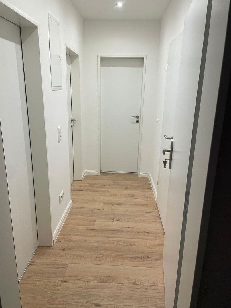 Predaj domu 184 m², pozemek 184 m², Schützenstraße 49a, Lübeck, Šlezvicko-Holštajnsko Predaj domu 184 m², pozemek 184 m², Schützenstraße 49a, Lübeck, Šlezvicko-Holštajnsko