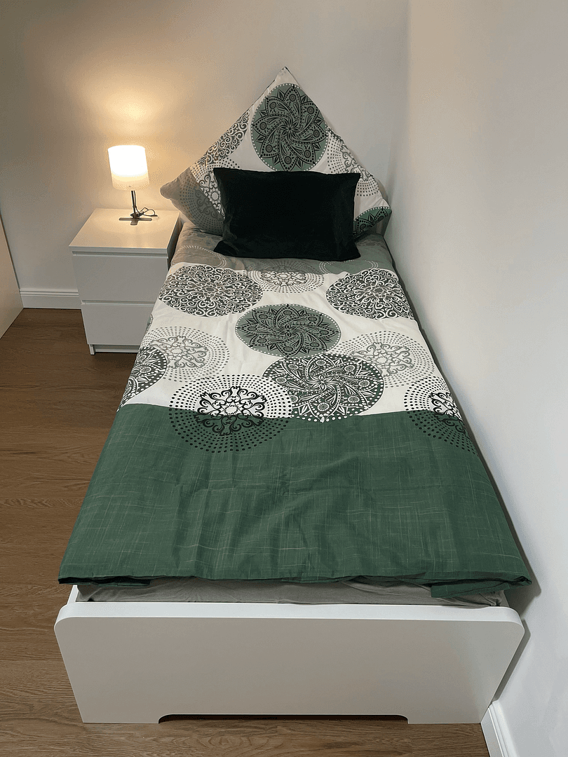 Prenájom bytu 5-izbový 120 m², Hamburg, Hamburg Prenájom bytu 5-izbový 120 m², Hamburg, Hamburg