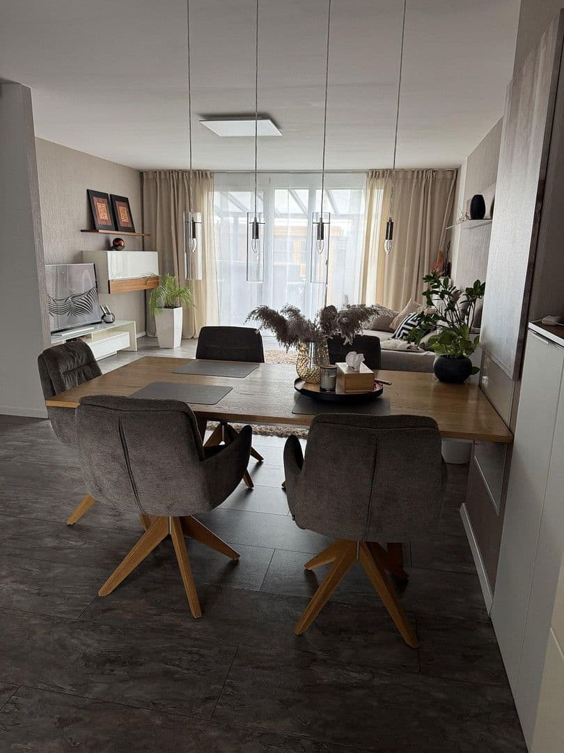 Predaj domu 141 m², pozemek 256 m², Worms-Herrnsheim, Porýnie-Falcko Predaj domu 141 m², pozemek 256 m², Worms-Herrnsheim, Porýnie-Falcko