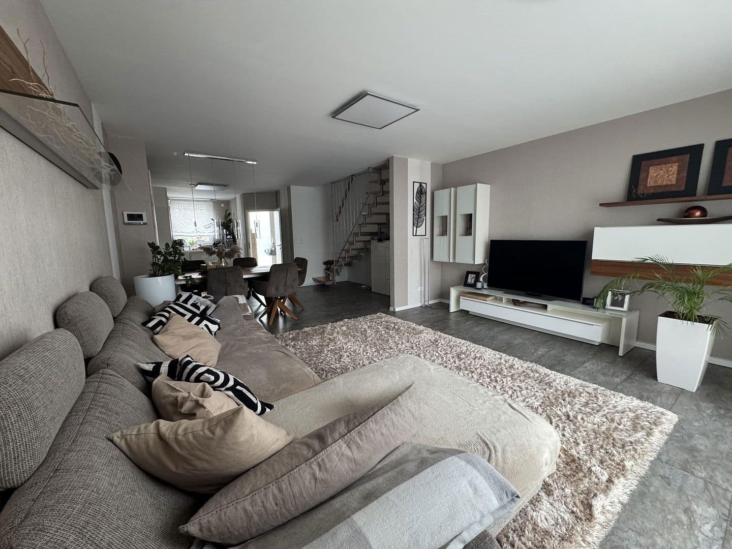 Predaj domu 141 m², pozemek 256 m², Worms-Herrnsheim, Porýnie-Falcko Predaj domu 141 m², pozemek 256 m², Worms-Herrnsheim, Porýnie-Falcko