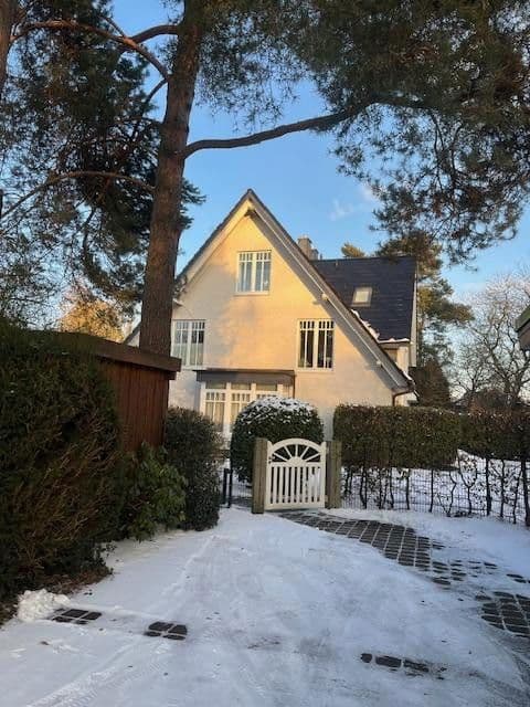 Prenájom domu 151 m², pozemek 350 m², Hamburg, Hamburg Prenájom domu 151 m², pozemek 350 m², Hamburg, Hamburg