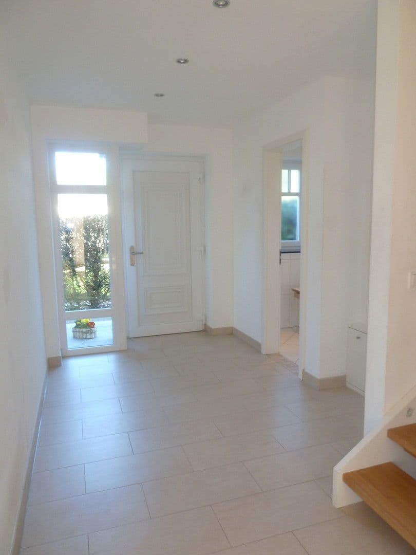 Prenájom domu 151 m², pozemek 350 m², Hamburg, Hamburg Prenájom domu 151 m², pozemek 350 m², Hamburg, Hamburg