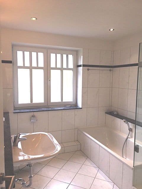 Prenájom domu 151 m², pozemek 350 m², Hamburg, Hamburg Prenájom domu 151 m², pozemek 350 m², Hamburg, Hamburg