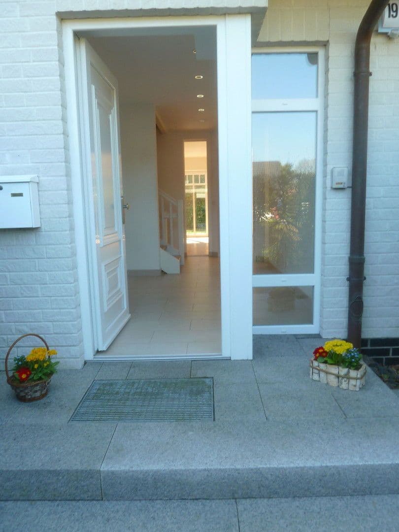 Prenájom domu 151 m², pozemek 350 m², Hamburg, Hamburg Prenájom domu 151 m², pozemek 350 m², Hamburg, Hamburg