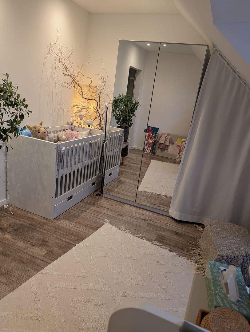 Predaj bytu 4-izbový 98 m², Essen, Severné Porýnie - Westfálsko Predaj bytu 4-izbový 98 m², Essen, Severné Porýnie - Westfálsko