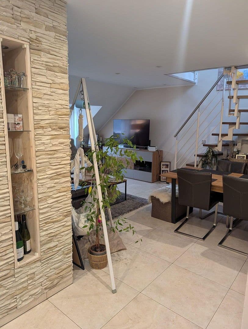 Predaj bytu 4-izbový 98 m², Essen, Severné Porýnie - Westfálsko Predaj bytu 4-izbový 98 m², Essen, Severné Porýnie - Westfálsko