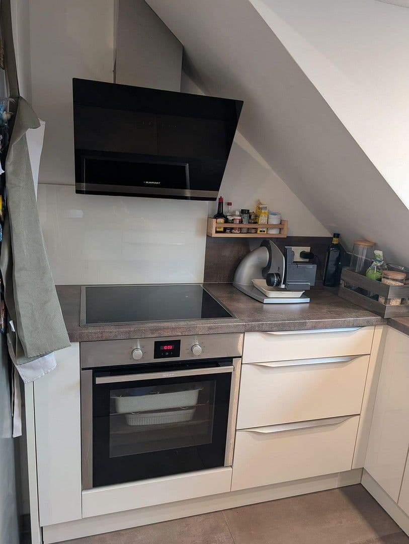 Predaj bytu 4-izbový 98 m², Essen, Severné Porýnie - Westfálsko Predaj bytu 4-izbový 98 m², Essen, Severné Porýnie - Westfálsko