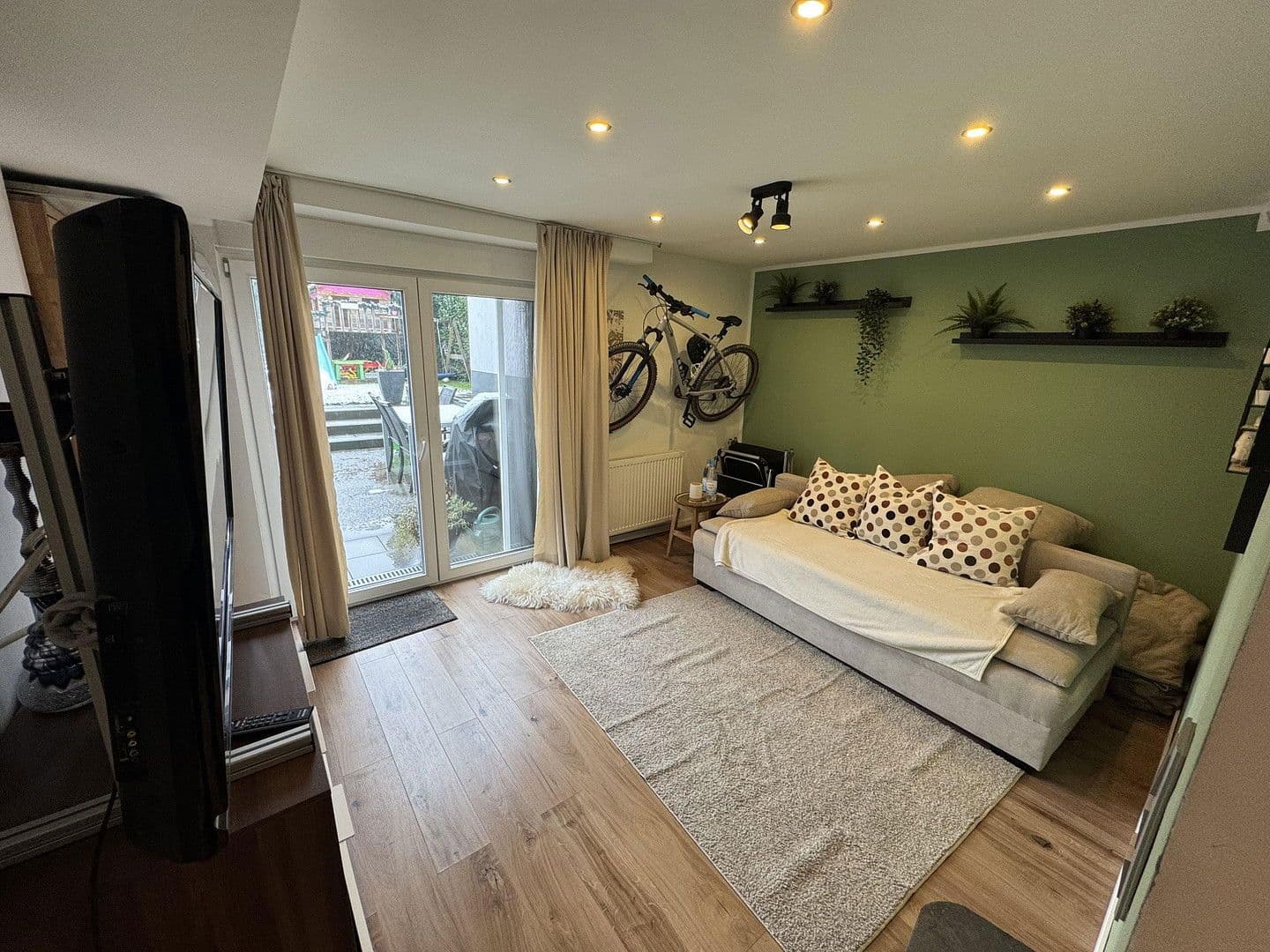 Predaj bytu 4-izbový 98 m², Essen, Severné Porýnie - Westfálsko Predaj bytu 4-izbový 98 m², Essen, Severné Porýnie - Westfálsko