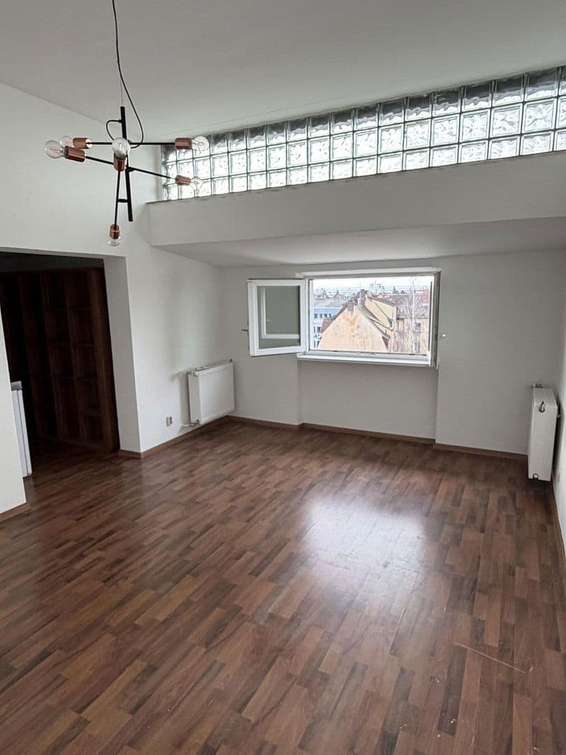 Prenájom bytu 1-izbový 25 m², Nürnberg, Bavorsko Prenájom bytu 1-izbový 25 m², Nürnberg, Bavorsko