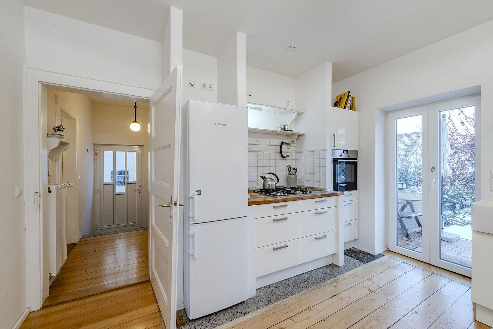 Prenájom domu 130 m², pozemek 446 m², Maikammer, Porýnie-Falcko Prenájom domu 130 m², pozemek 446 m², Maikammer, Porýnie-Falcko