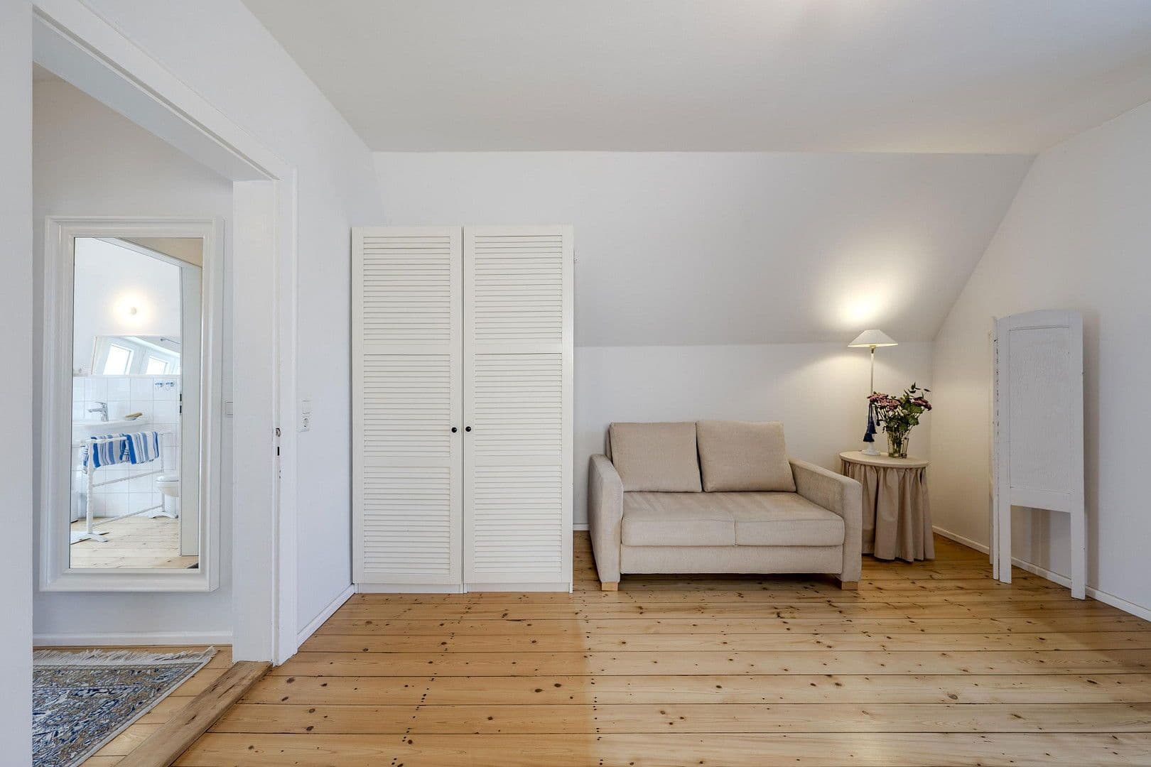 Prenájom domu 130 m², pozemek 446 m², Maikammer, Porýnie-Falcko Prenájom domu 130 m², pozemek 446 m², Maikammer, Porýnie-Falcko