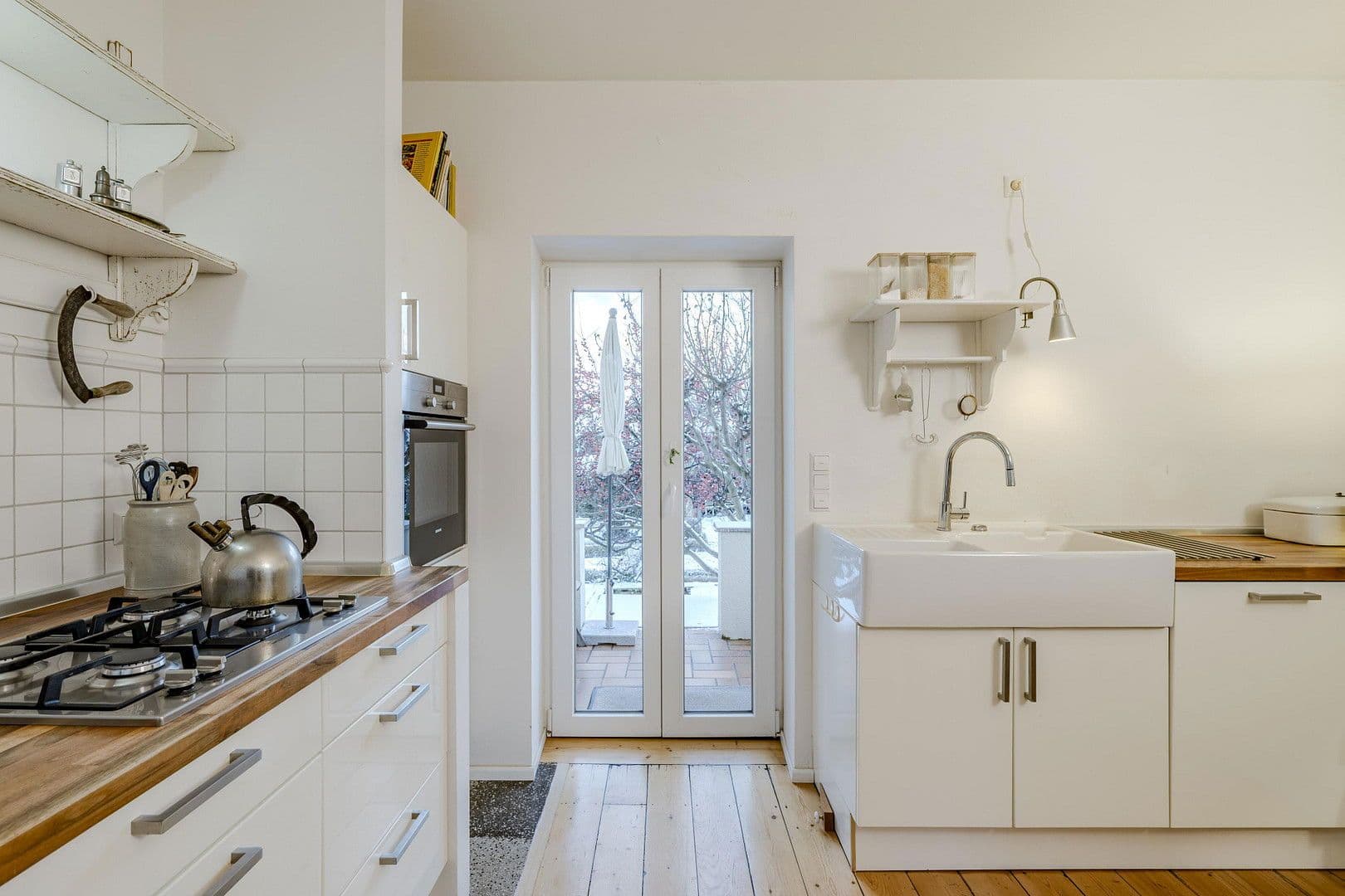 Prenájom domu 130 m², pozemek 446 m², Maikammer, Porýnie-Falcko Prenájom domu 130 m², pozemek 446 m², Maikammer, Porýnie-Falcko