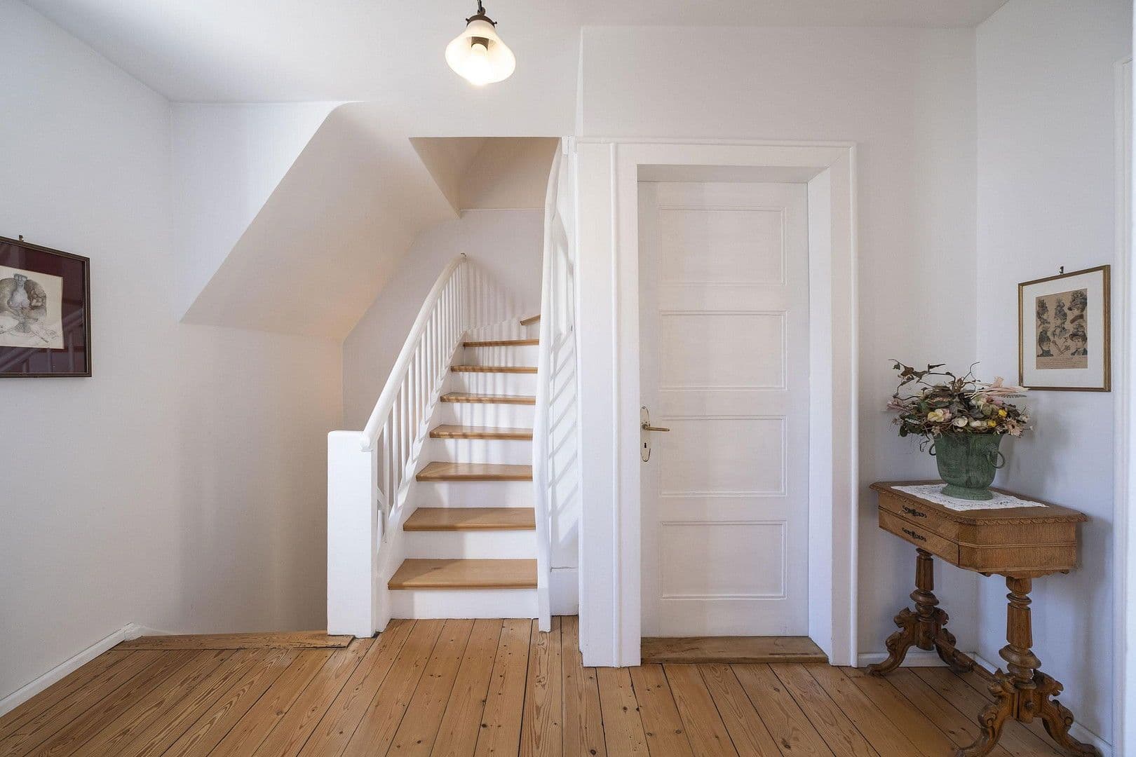 Prenájom domu 130 m², pozemek 446 m², Maikammer, Porýnie-Falcko Prenájom domu 130 m², pozemek 446 m², Maikammer, Porýnie-Falcko