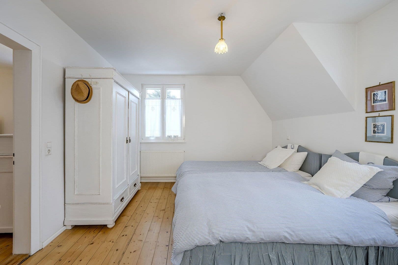 Prenájom domu 130 m², pozemek 446 m², Maikammer, Porýnie-Falcko Prenájom domu 130 m², pozemek 446 m², Maikammer, Porýnie-Falcko