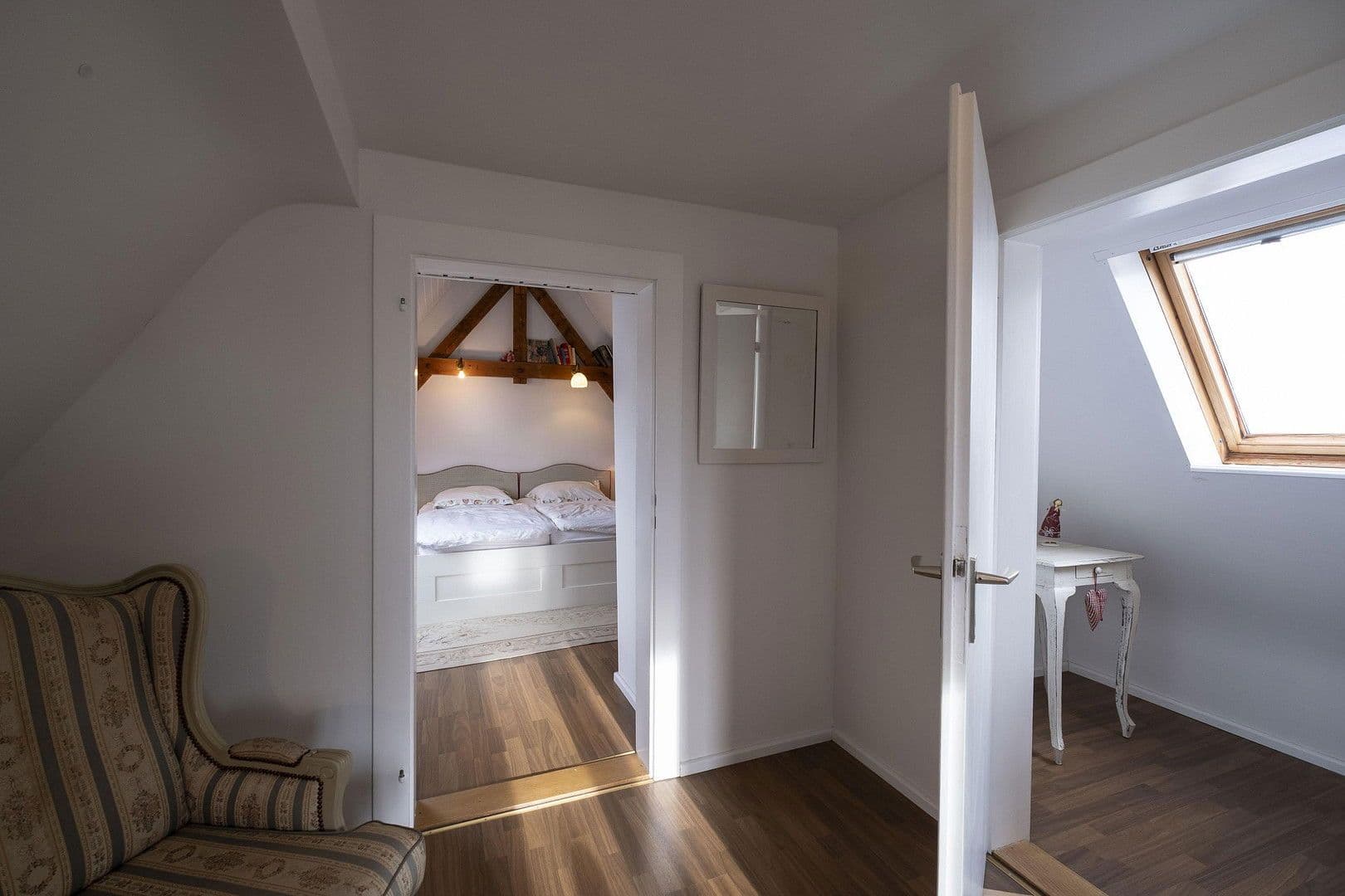 Prenájom domu 130 m², pozemek 446 m², Maikammer, Porýnie-Falcko Prenájom domu 130 m², pozemek 446 m², Maikammer, Porýnie-Falcko