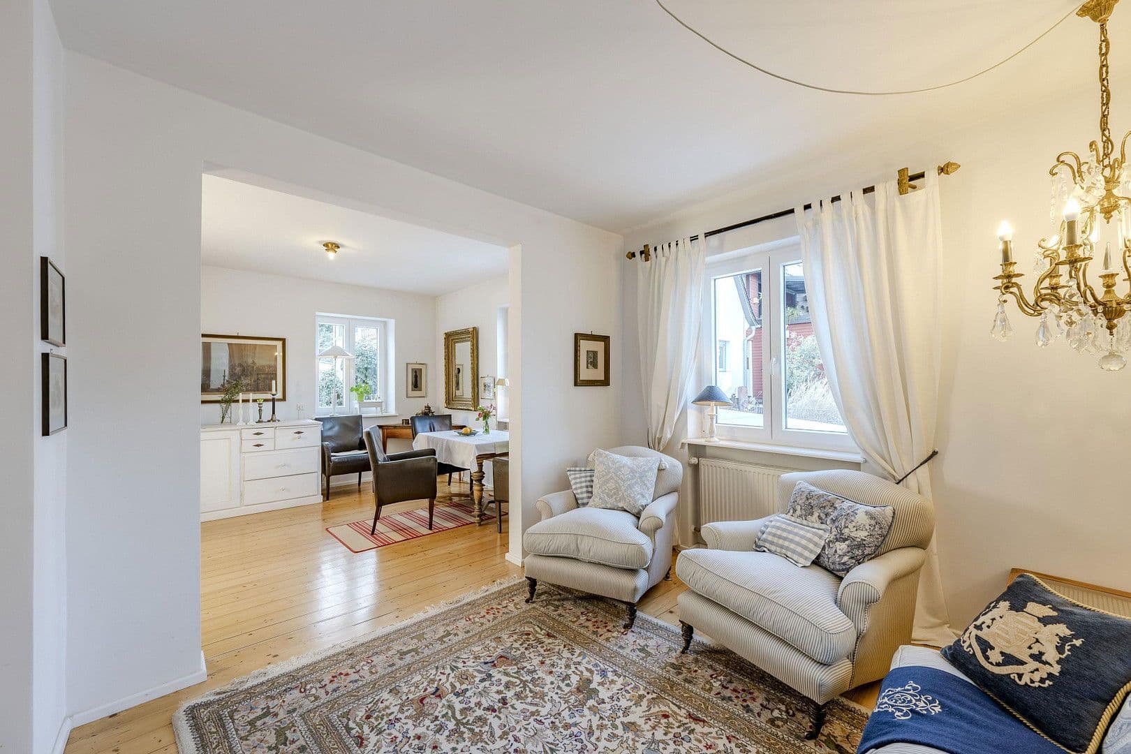 Prenájom domu 130 m², pozemek 446 m², Maikammer, Porýnie-Falcko Prenájom domu 130 m², pozemek 446 m², Maikammer, Porýnie-Falcko