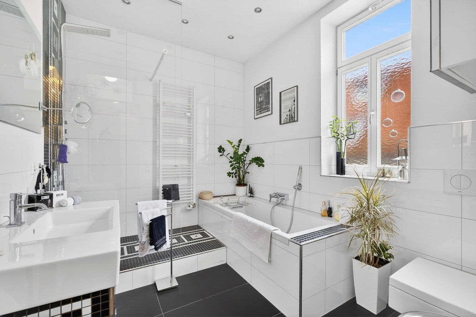 Predaj bytu 4-izbový 114 m², Esslingen am Neckar, Bádensko-Wurttembersko Predaj bytu 4-izbový 114 m², Esslingen am Neckar, Bádensko-Wurttembersko