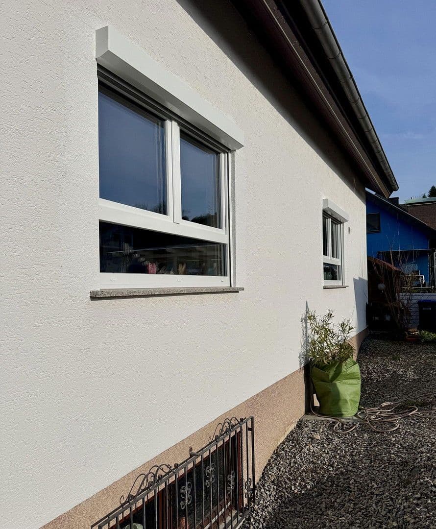 Prenájom domu 220 m², pozemek 554 m², Markgrafenstr. 7, Teningen, Bádensko-Wurttembersko Prenájom domu 220 m², pozemek 554 m², Markgrafenstr. 7, Teningen, Bádensko-Wurttembersko