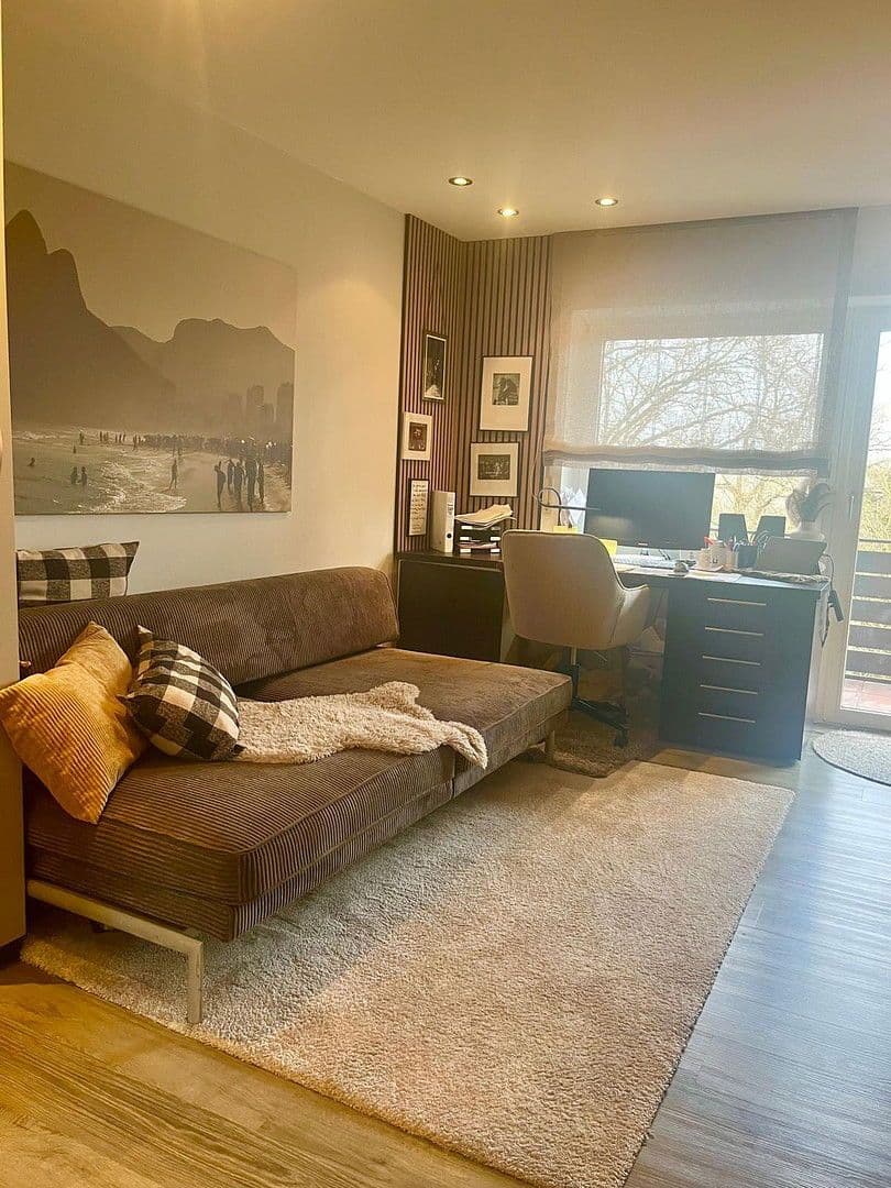 Prenájom bytu 4-izbový 120 m², Am Mariensteig 20a, Schwabach, Bavorsko Prenájom bytu 4-izbový 120 m², Am Mariensteig 20a, Schwabach, Bavorsko