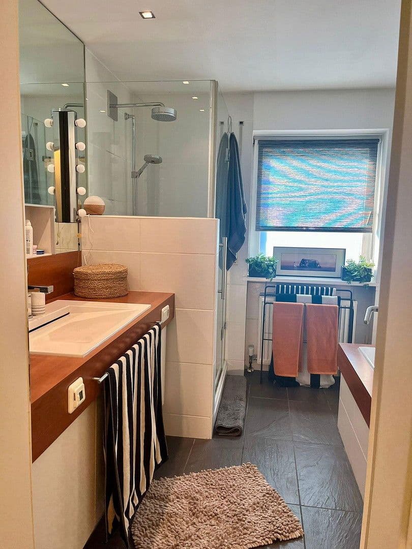 Prenájom bytu 4-izbový 120 m², Am Mariensteig 20a, Schwabach, Bavorsko Prenájom bytu 4-izbový 120 m², Am Mariensteig 20a, Schwabach, Bavorsko